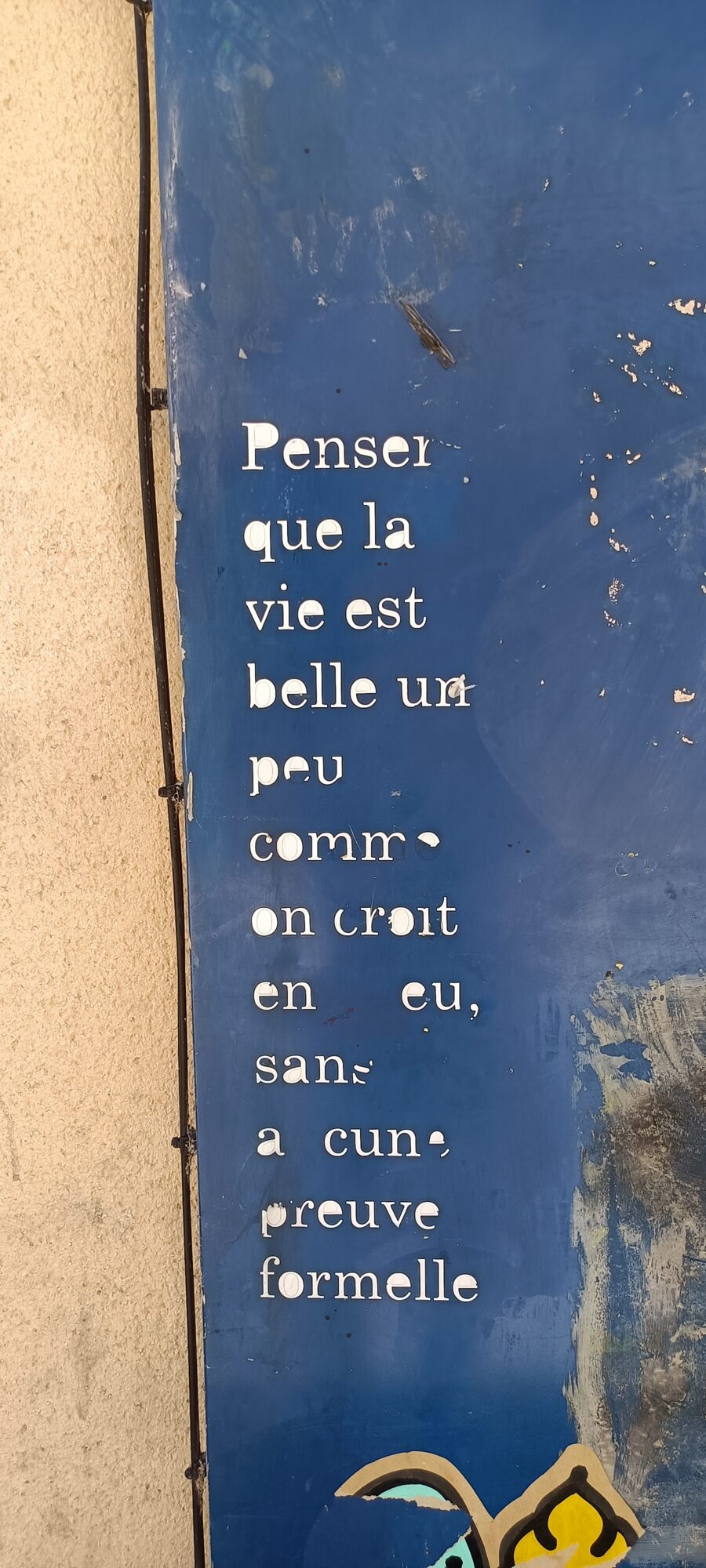 Phrase peinte par Petite Poissone — Street art de Petite Poissone à Le Mans