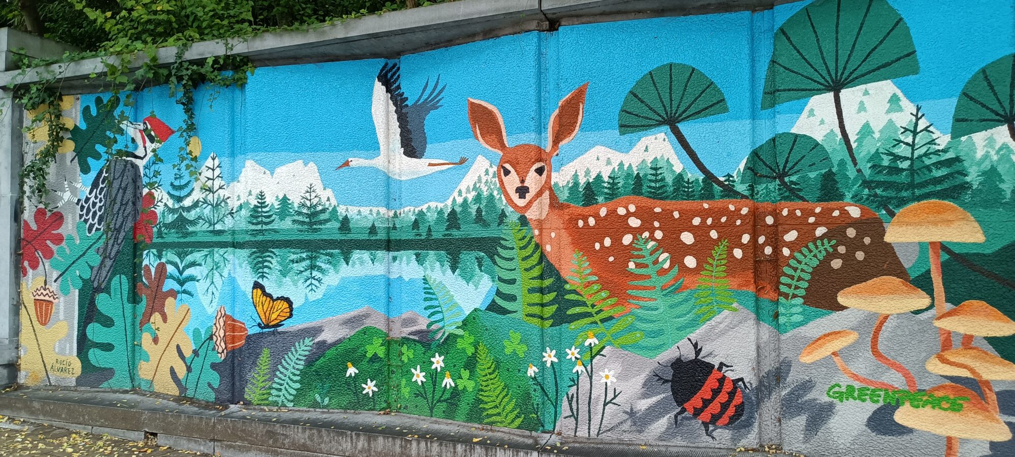 Fawn and boreal forest — Street art by Rocío Álvarez in Ixelles