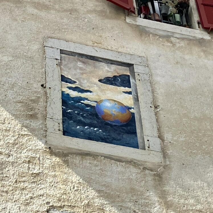 Notre planète bleue — Street art de Carolus à La Chaux-de-Fonds