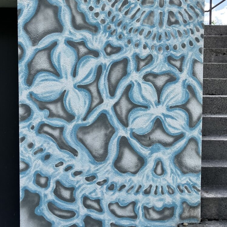 Murs en dentelle : Locle Lace #1 — Street art de NeSpoon à Le Locle
