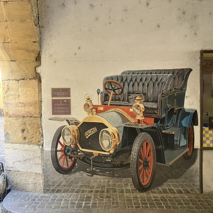Vintage Car under the Archway — Street art in Neuchâtel