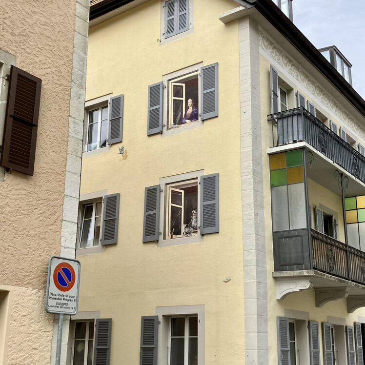 La Joconde à la fenêtre — Street art de Carolus à La Chaux-de-Fonds