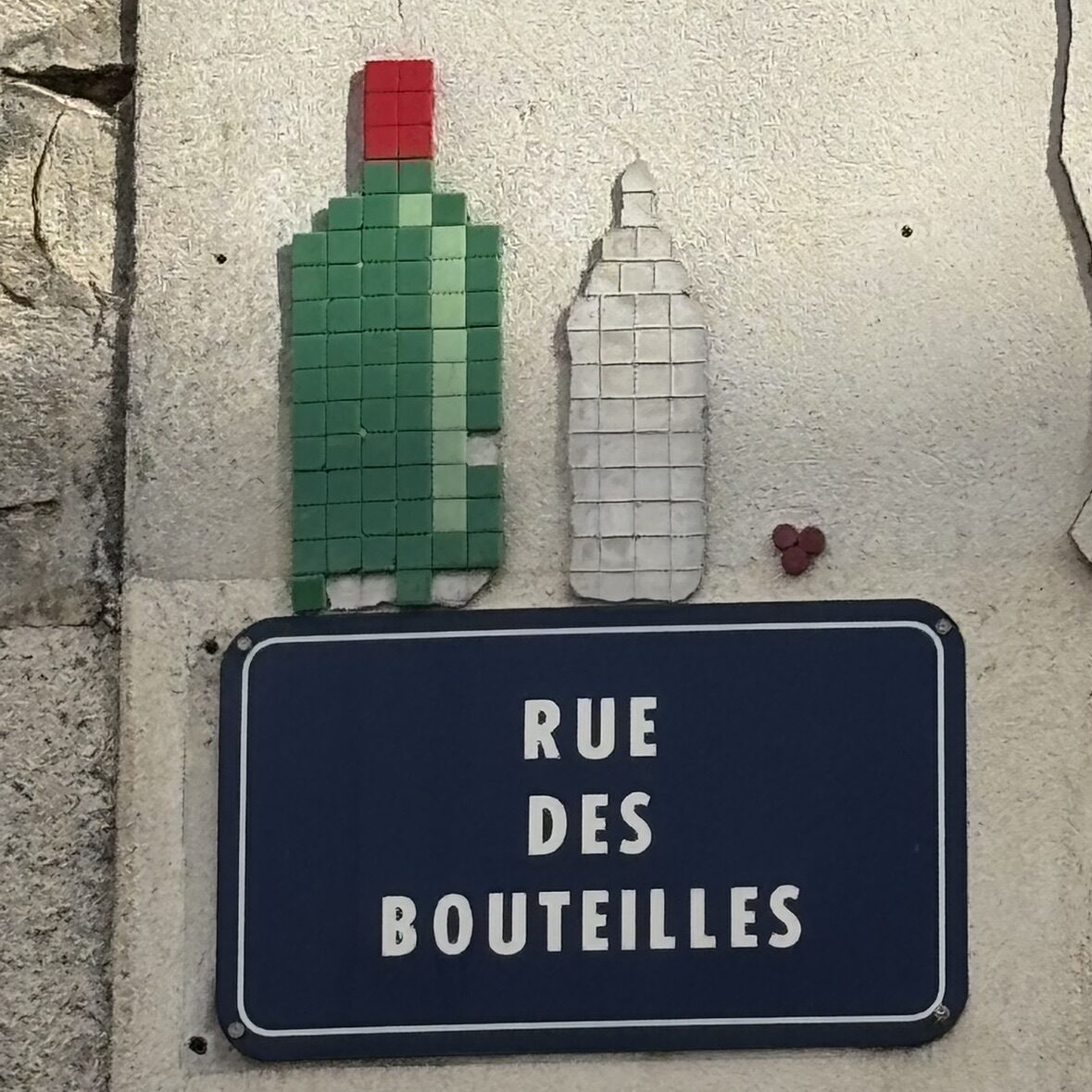 Wine Bottle and Water Bottle on Rue des Bouteilles — Street art by Mifamosa in Orléans