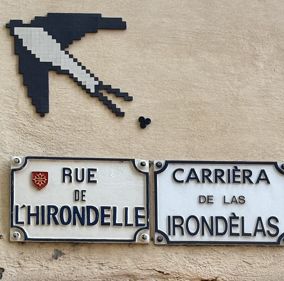 Hirondelle de la rue de l'Hirondelle — Street art de Mifamosa à Toulouse