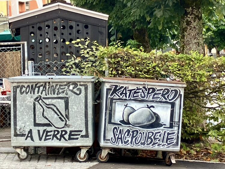 Chalk-Style Painted Containers — Street art in La Chaux-de-Fonds