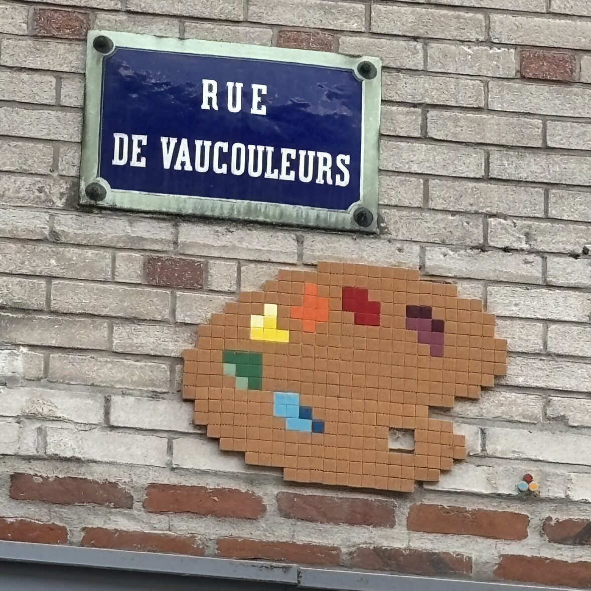 The Palette of Rue de Vaucouleurs — Street art by Mifamosa in Orléans