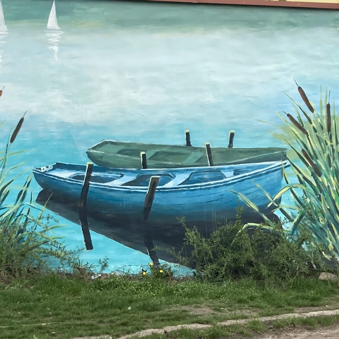 Łódki, Boats on the Lake — Street art in Giżycko