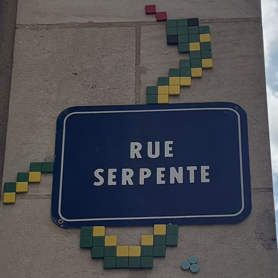 Mosaic Snake on Rue Serpente — Street art by Mifamosa in Orléans