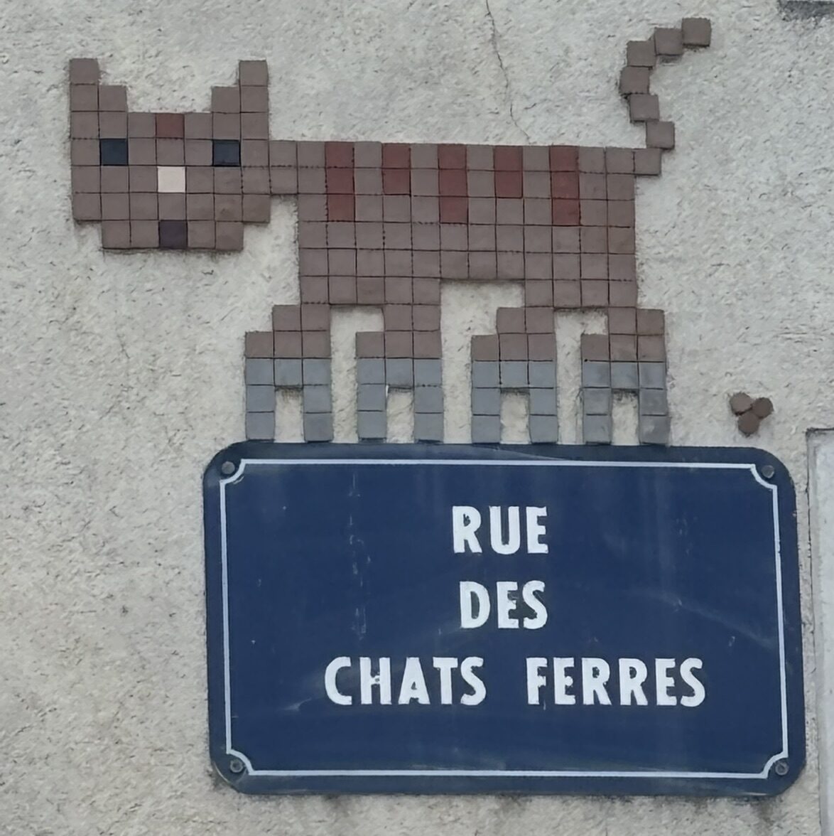 Le chat ferré aux quatre fers — Street art de Mifamosa à Orléans
