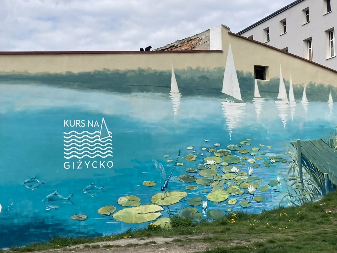 Le lac aux nénuphars de Giżycko — Street art de Maria Szulc à Giżycko