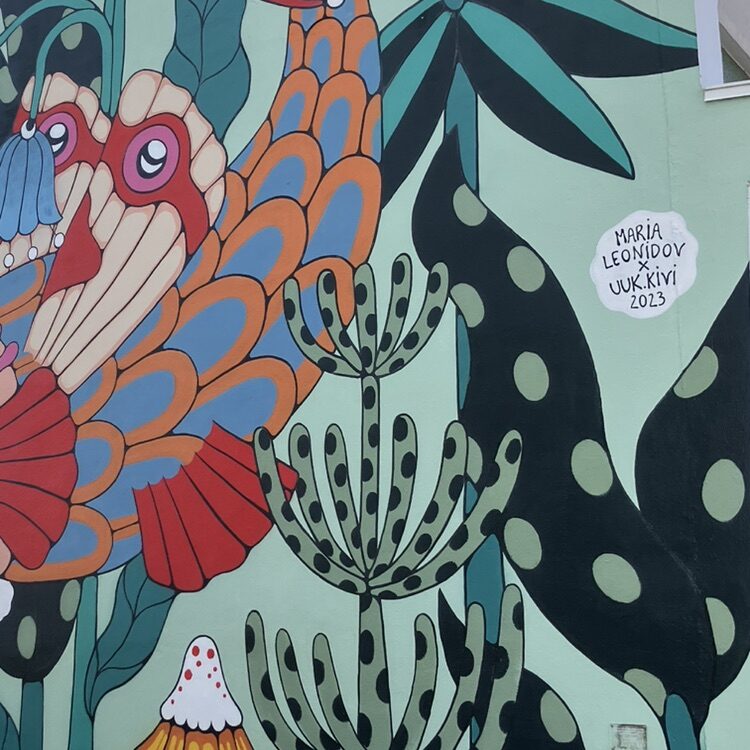 In-Between by Maria-Liisa Leonidov and Uuk.kivi — Street art by Maria-Liisa Leonidov, Uuk.kivi in Saint-Nazaire