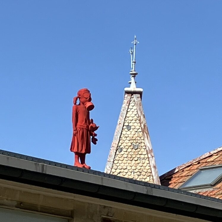 Wonderland, 2019 — Street art by James Colomina in Le Locle