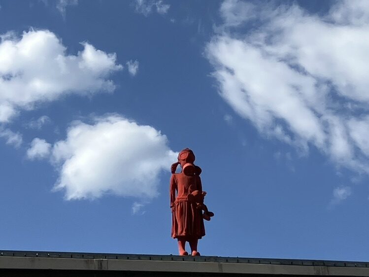 Wonderland, 2019 — Street art by James Colomina in Le Locle