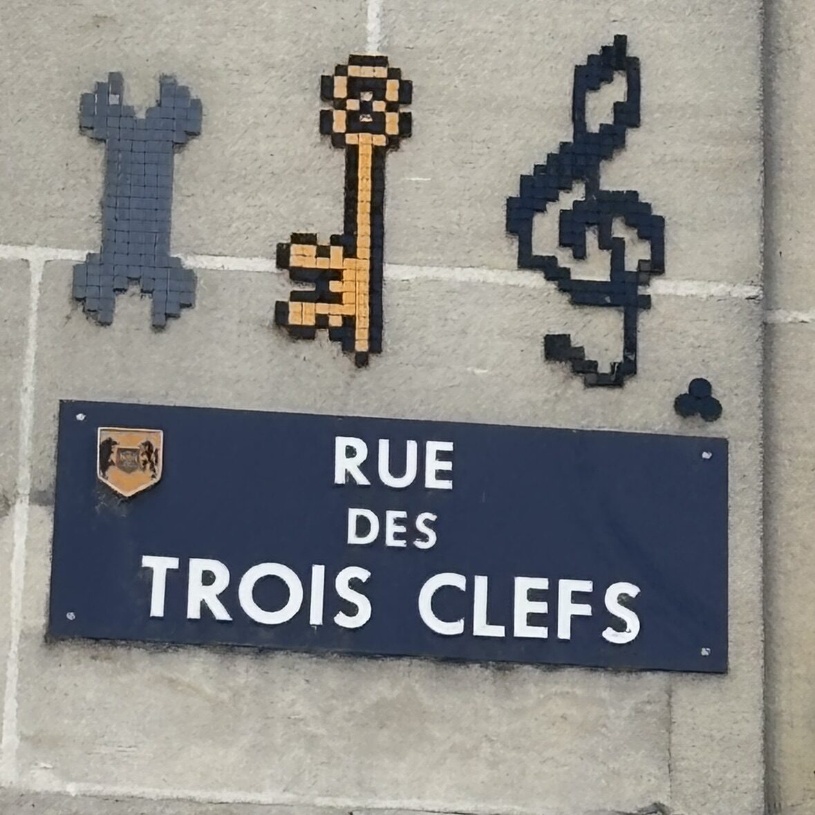 Trois clefs de la rue des Trois Clefs — Street art de Mifamosa à Blois