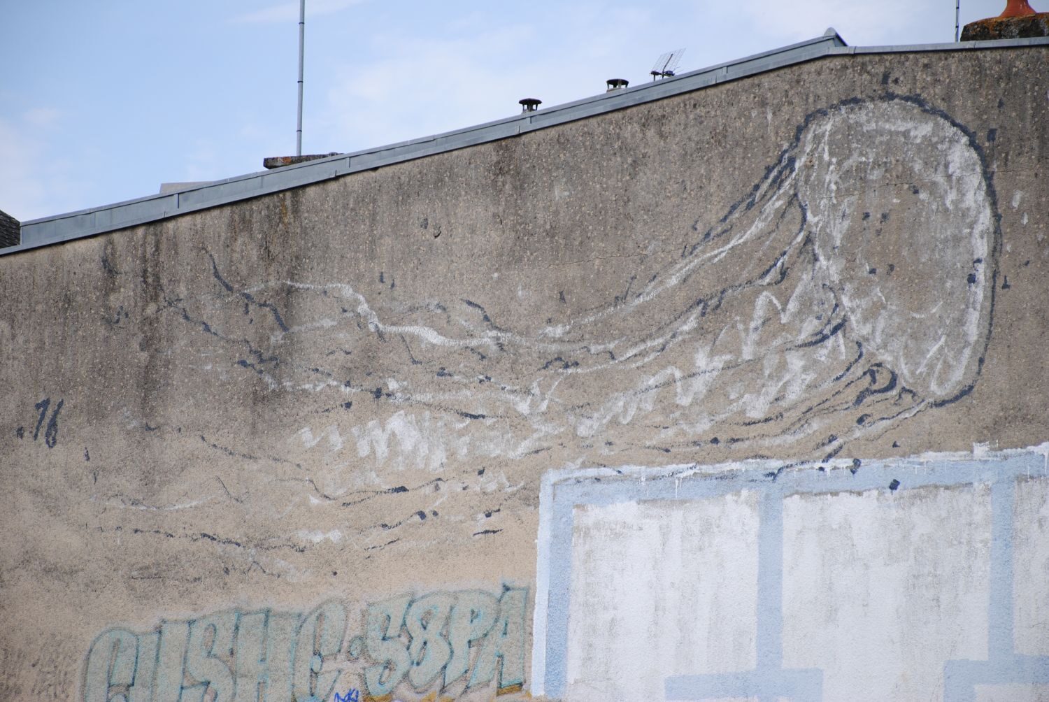 La méduse — Street art de War à Rennes