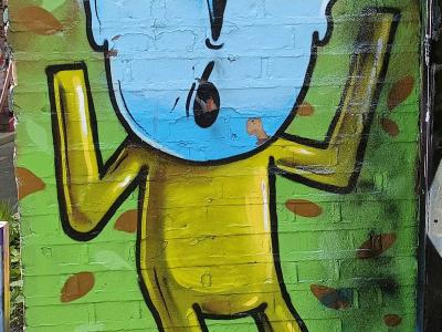 Personnage Cranio tête bleue — Street art de Cranio à London