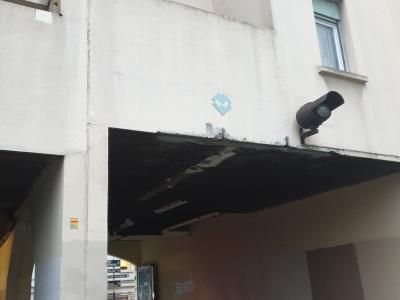 Space Invader Rue Mouffetard 2 — Street art in Paris