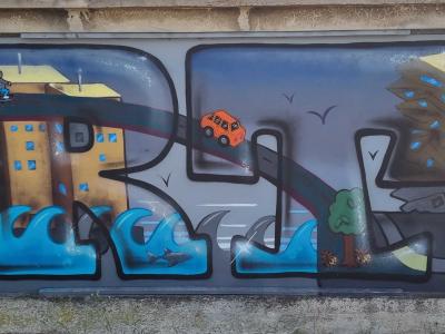 Lettres-paysage avec van et vagues — Street art à Strasbourg