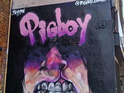 Pigboy rose et géométrie — Street art à London