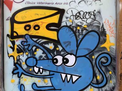 Blue Cartoon Mouse in Madrid — Street art in Madrid