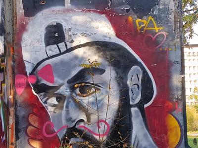 Portrait de Léo au bonnet — Street art à Rennes