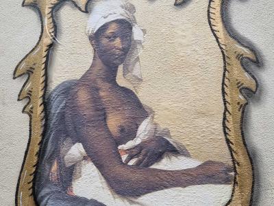 Portrait féminin, cadre aux cornes — Street art de Codex Urbanus à Clermont-Ferrand