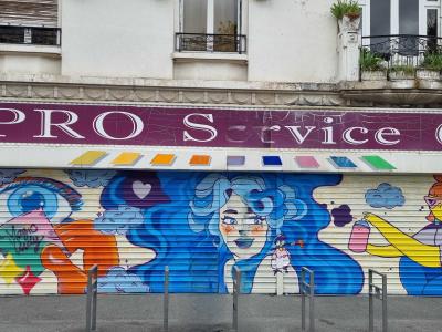 Colorful Pop-Art Portraits Graffiti — Street art in Clermont-Ferrand
