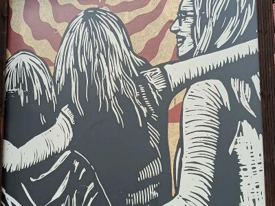 Femmes aux Cheveux Longs — Street art à Prague