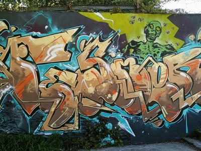 Gold Wildstyle with Teal Colors — Street art in Nantes
