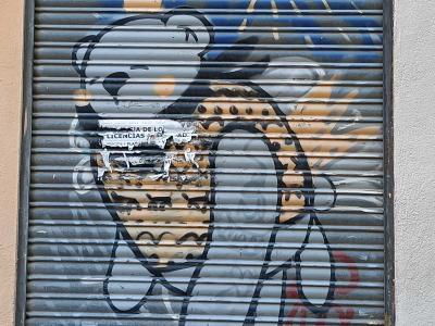 Crowned Bear on Metal Shutter — Street art in Madrid