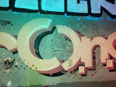 Round — Street art in Paris