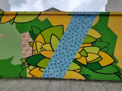 Water Lilies and a Blue Band — Street art in Grenoble