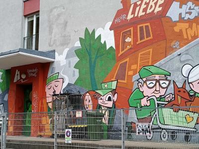 Maison Pop Art Colorée — Street art à Berlin
