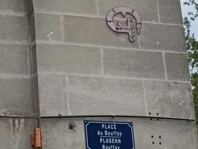 Oré Sticker Place du Bouffay — Street art by Oré in Nantes
