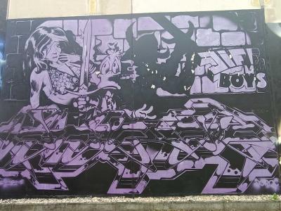 Rose-Mauve Wild Style Calligraphy — Street art by Doroc, Jiffboys in Berlin
