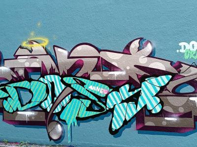 Multicolor Volumetric 3D Lettering — Street art in Berlin