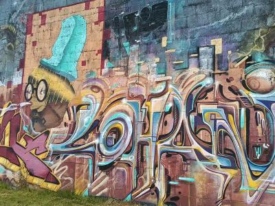 Urban Lettering and Cartoon Character — Street art in Saint-Nicolas-de-Redon
