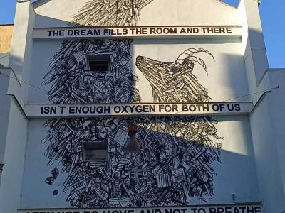 The Dream and Oxygen — Street art by Dede, Nitzan Mintz in Prague