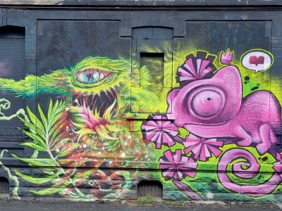 Pink Chameleon and Plant Monster — Street art in Clermont-Ferrand