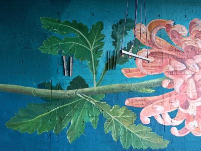 Large Pink Chrysanthemum by David Lee Pereira — Street art by David Lee Pereira in Berlin