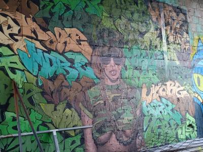 Green Wildstyle, Female Character and Blue Cat — Street art in Berlin