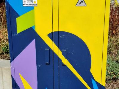 Géométries colorées dynamiques — Street art à Strasbourg