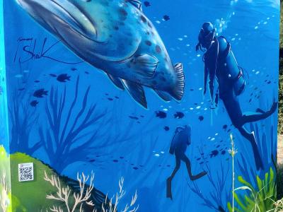 Underwater Scene — Street art in Sausset-les-Pins