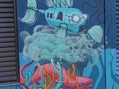 Poisson-sous-marin et méduses — Street art à Nantes
