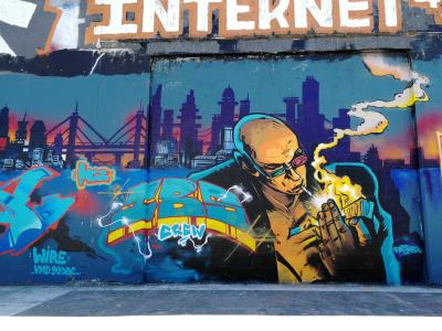 Personnage fumeur cyberpunk — Street art à Nantes