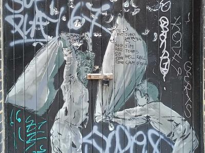 Angels and gifts — Street art in London