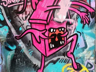 Pink Square-Headed Monster by Snor — Street art in Berlin