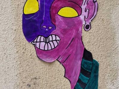 Purple and Pink Alien Face — Urban Collage — Street art in Clermont-Ferrand