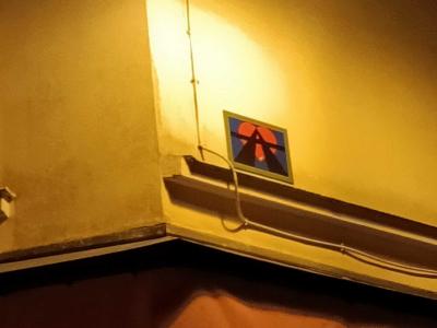 Sticker A2 sous la lanterne — Street art de A2 à Paris