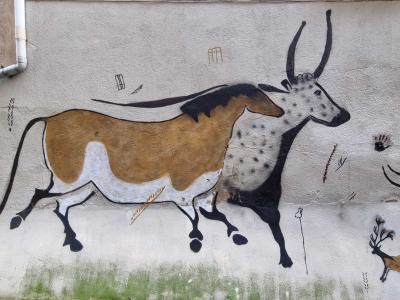 Lasco's Spotted Aurochs in Clermont — Street art by Lasco in Clermont-Ferrand